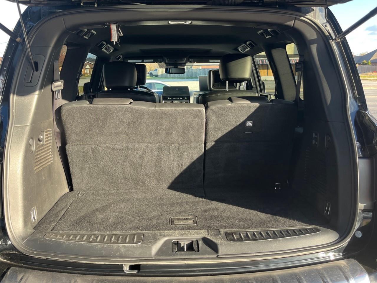 2024 Infiniti QX80 LUXE BEASTLY TRAVELLER WITH ALL THE OPTIONS SAVE B Photo