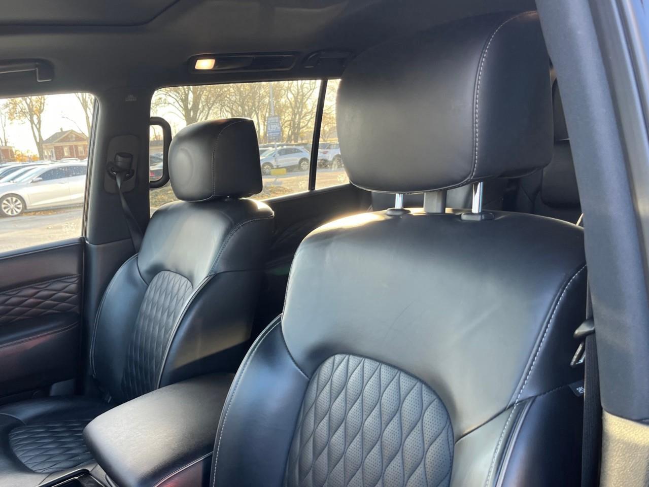 2024 Infiniti QX80 LUXE BEASTLY TRAVELLER WITH ALL THE OPTIONS SAVE B Photo