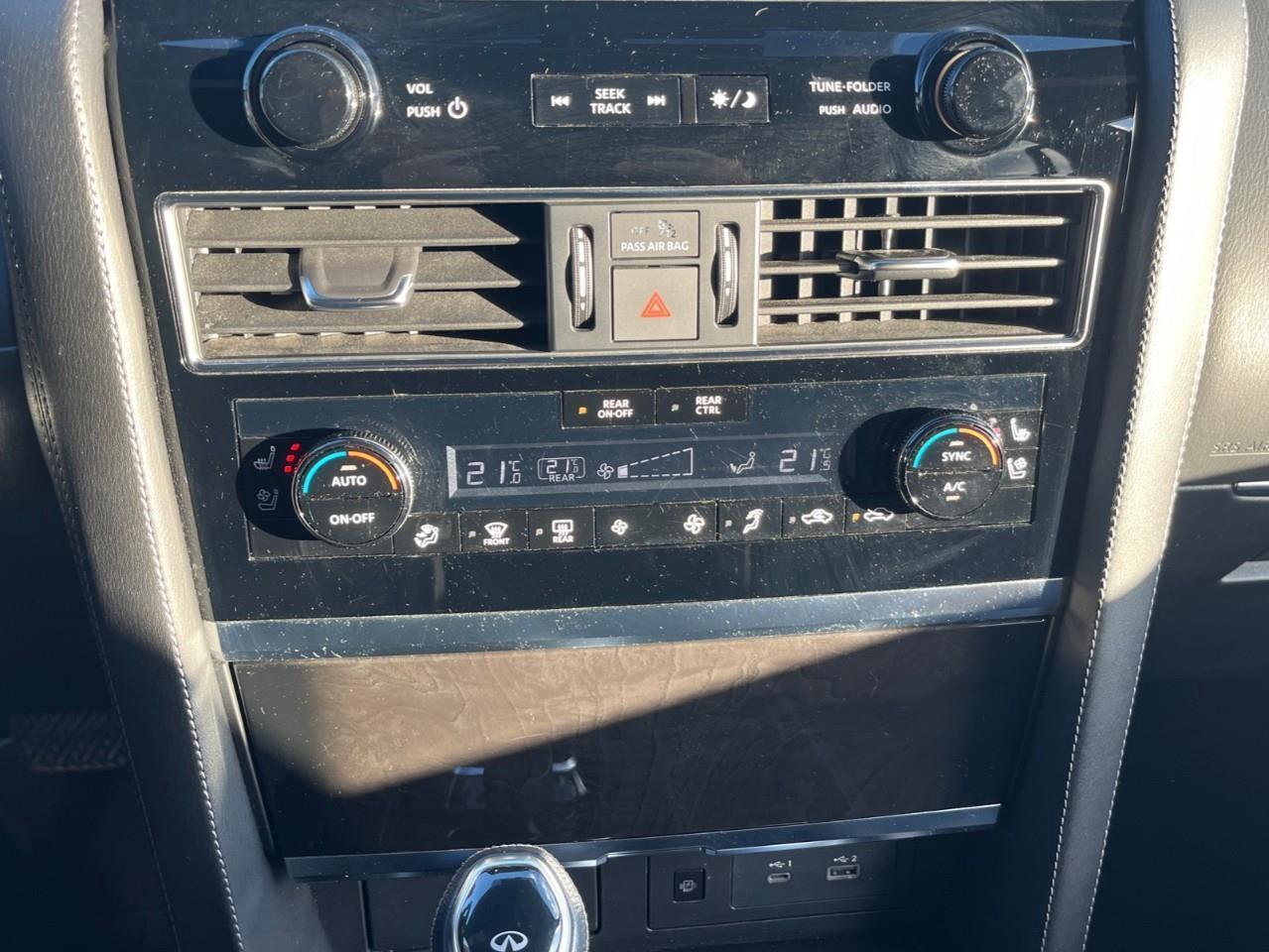 2024 Infiniti QX80 LUXE BEASTLY TRAVELLER WITH ALL THE OPTIONS SAVE B Photo