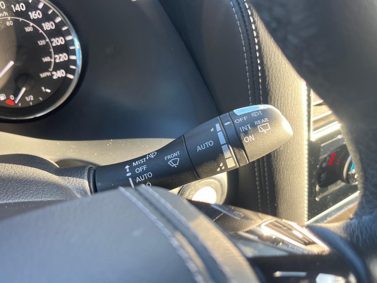 2024 Infiniti QX80 LUXE BEASTLY TRAVELLER WITH ALL THE OPTIONS SAVE B Photo