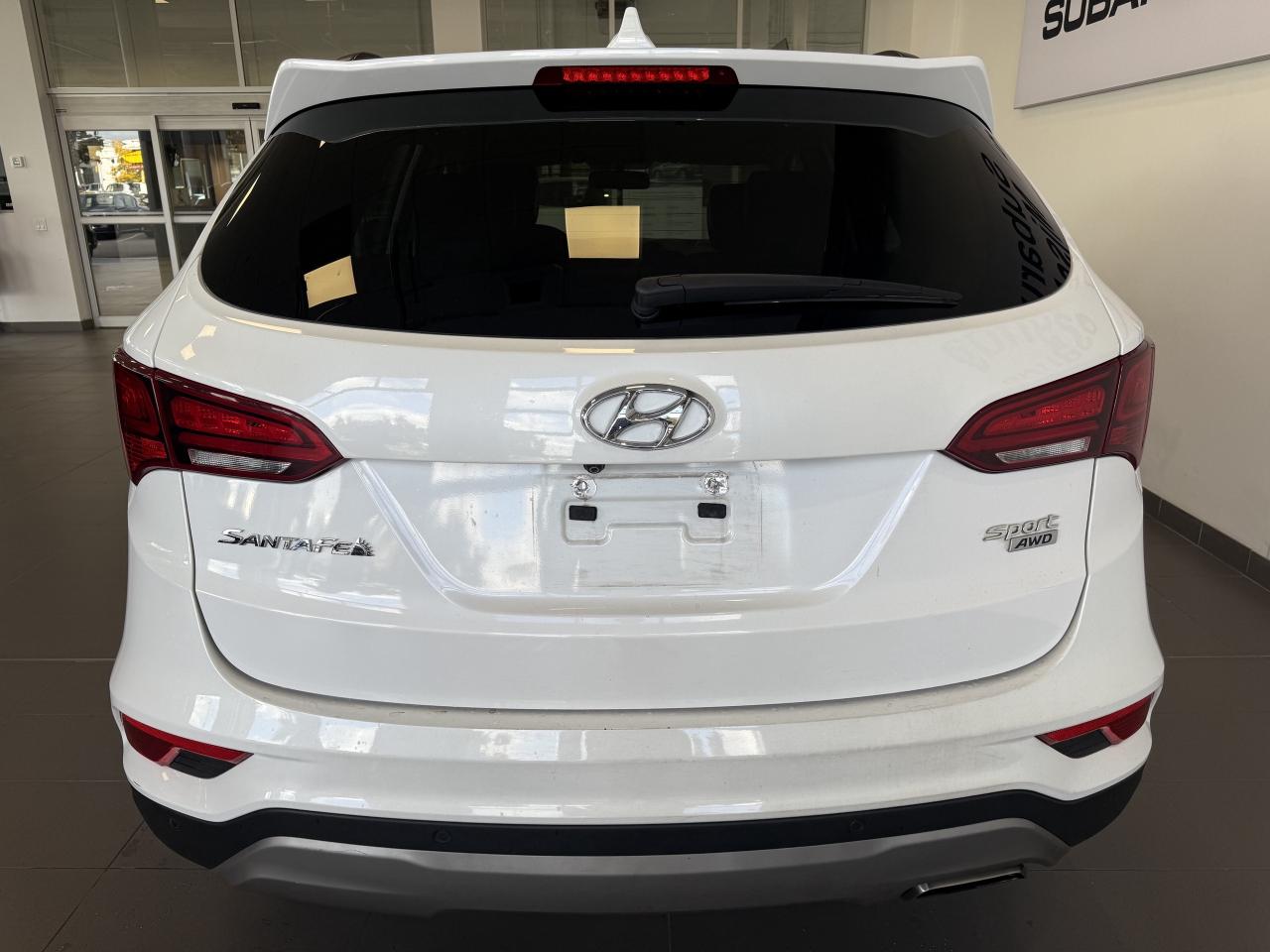 2018 Hyundai Santa Fe Sport SE AWD   1 OWNER   LEATHER   CERTIFIED  BACKUP CAM Photo