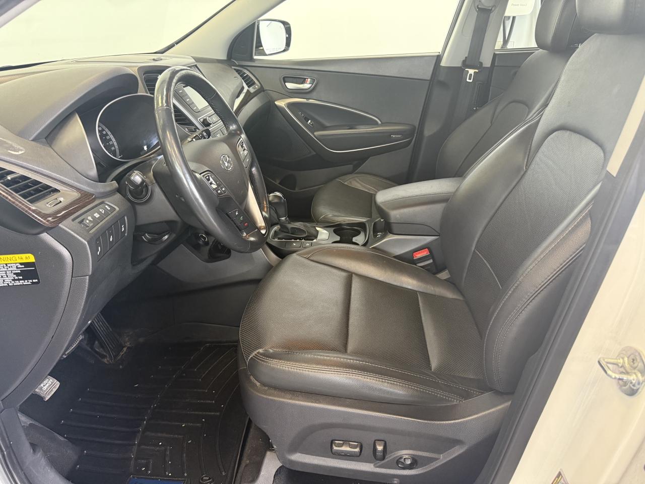 2018 Hyundai Santa Fe Sport SE AWD   1 OWNER   LEATHER   CERTIFIED  BACKUP CAM Photo