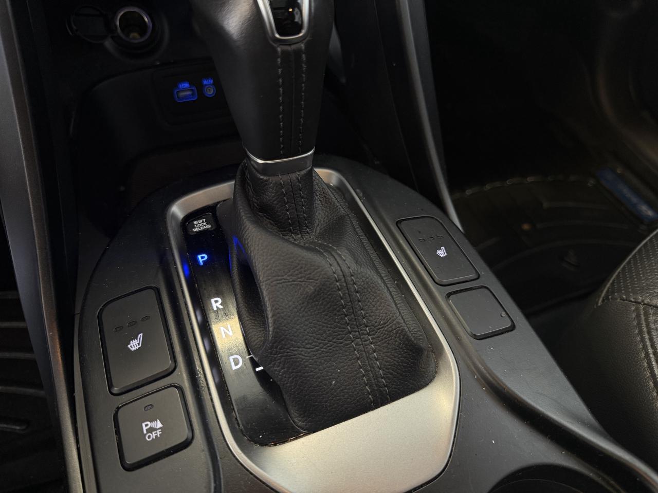 2018 Hyundai Santa Fe Sport SE AWD   1 OWNER   LEATHER   CERTIFIED  BACKUP CAM Photo