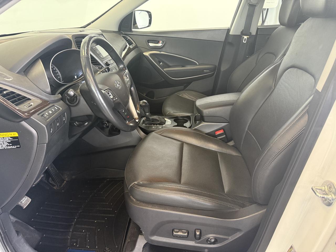 2018 Hyundai Santa Fe Sport SE AWD   1 OWNER   LEATHER   CERTIFIED  BACKUP CAM Photo