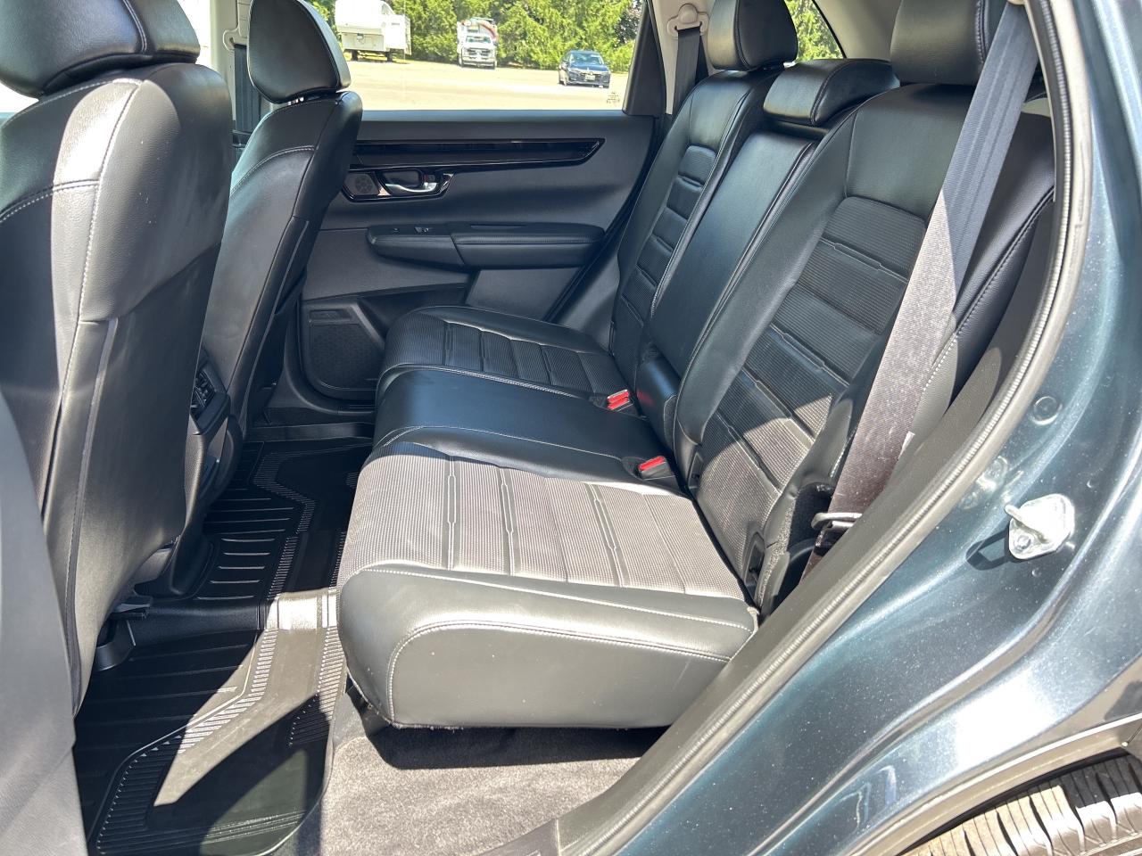 2023 Honda CR-V EX-L LEATHER/ROOF **CALL BELLEVILLE  613-961-8848 Photo