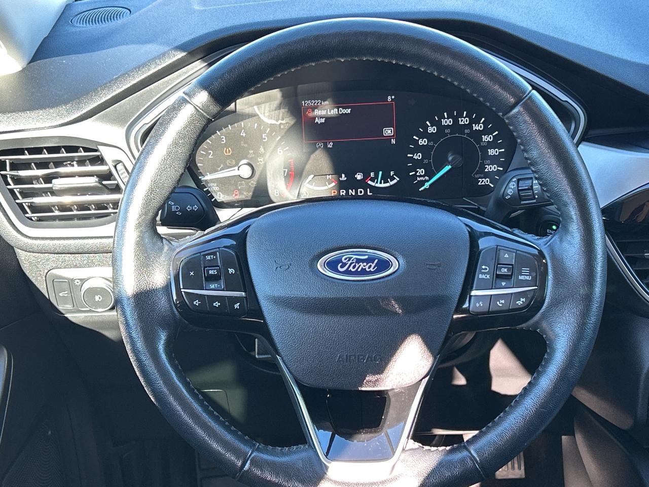 2021 Ford Escape SEL AWD/LEATHER/REMOTE START  CALL NAPANEE 125K KM Photo