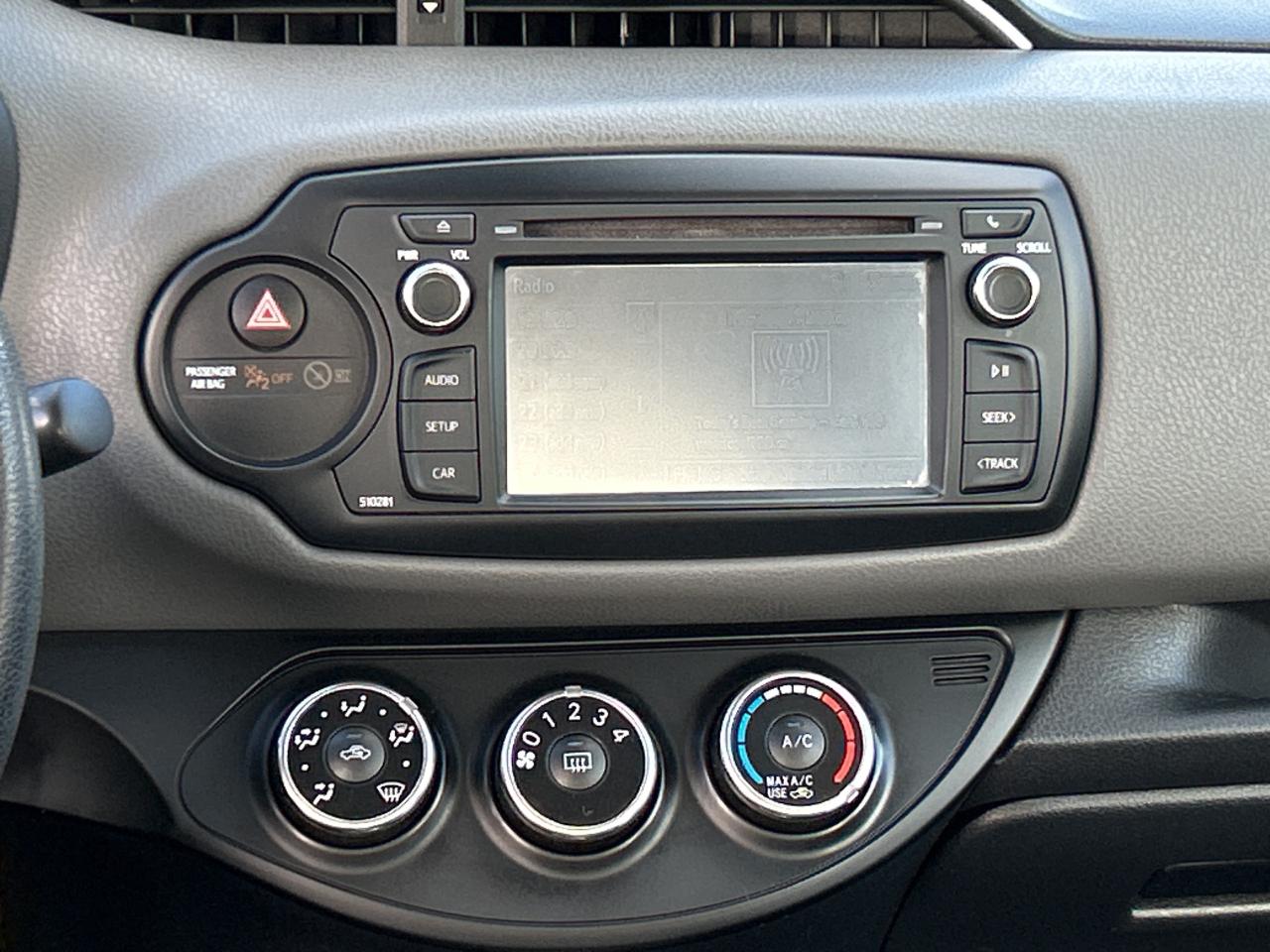 2019 Toyota Yaris LE HEATED SEATS/BACKUP CAMERA CALL PICTON 50K KM'S Photo