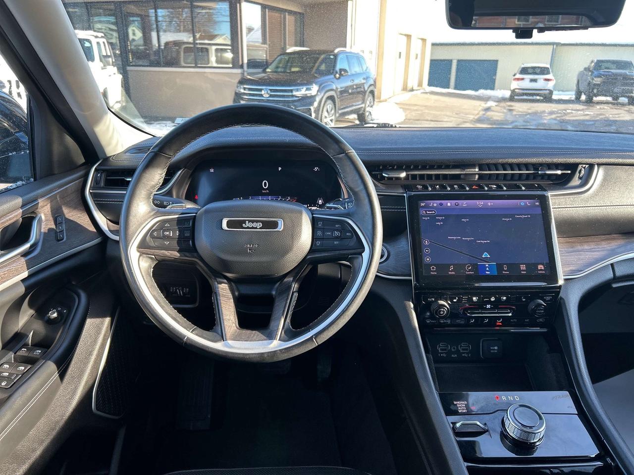 2022 Jeep Grand Cherokee Limited FULLY LOADED!!! CALL PICTON Photo