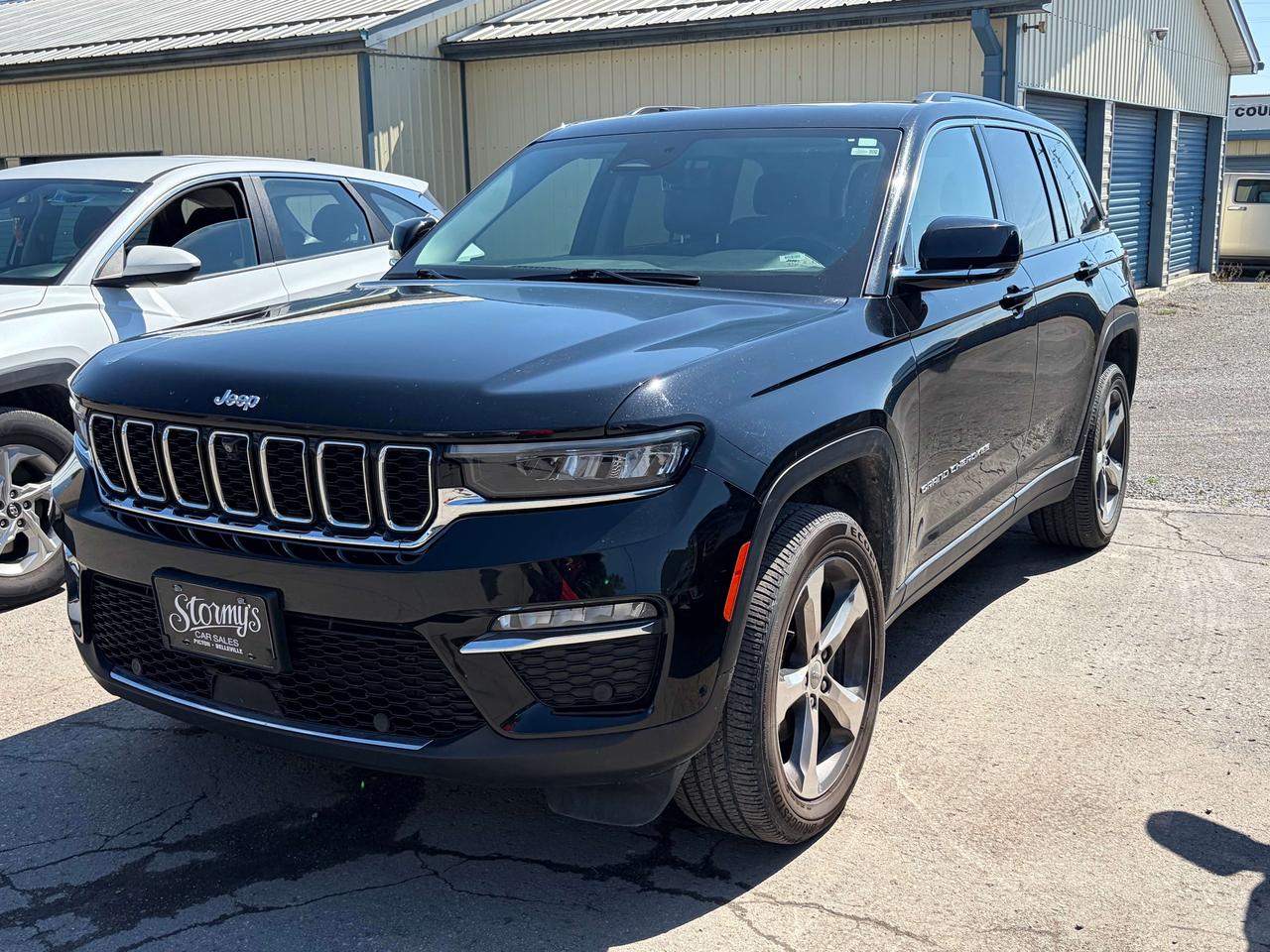 2022 Jeep Grand Cherokee Limited FULLY LOADED!!! CALL PICTON Photo