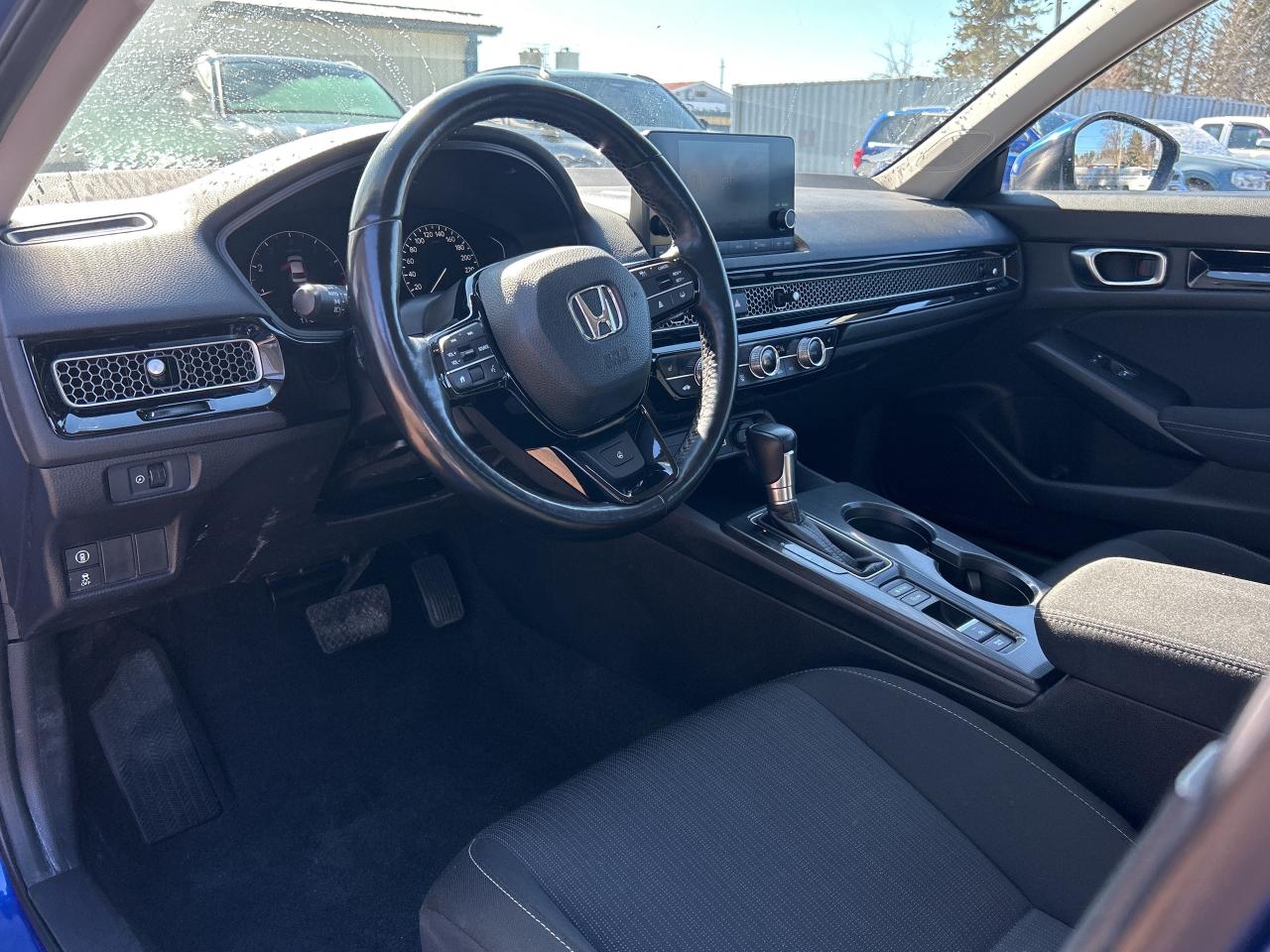 2022 Honda Civic Sedan EX/ROOF/HTD SEATS-WHEEL CALL NAPANEE 613-354-2100 Photo