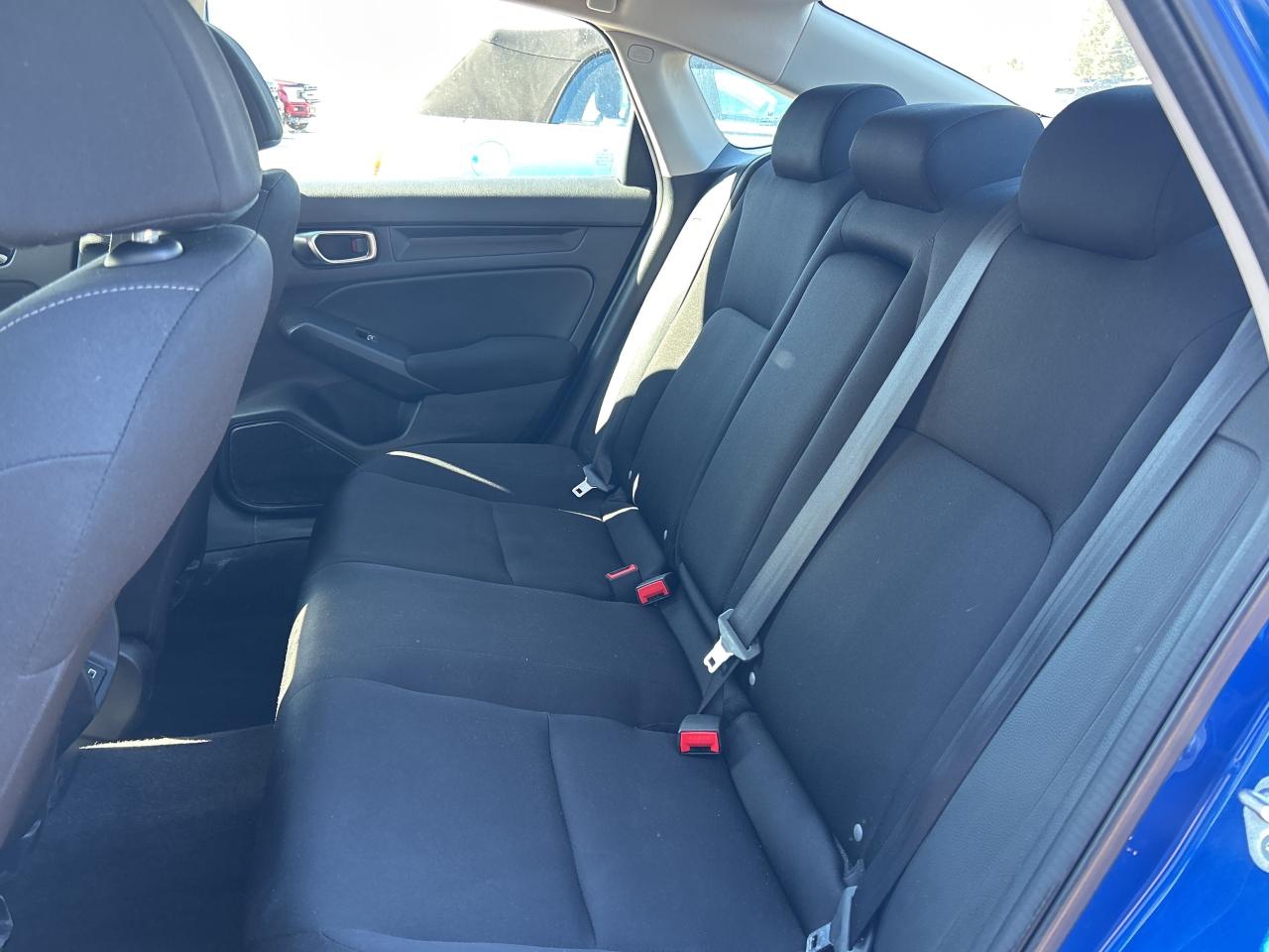 2022 Honda Civic Sedan EX/ROOF/HTD SEATS-WHEEL CALL NAPANEE 613-354-2100 Photo