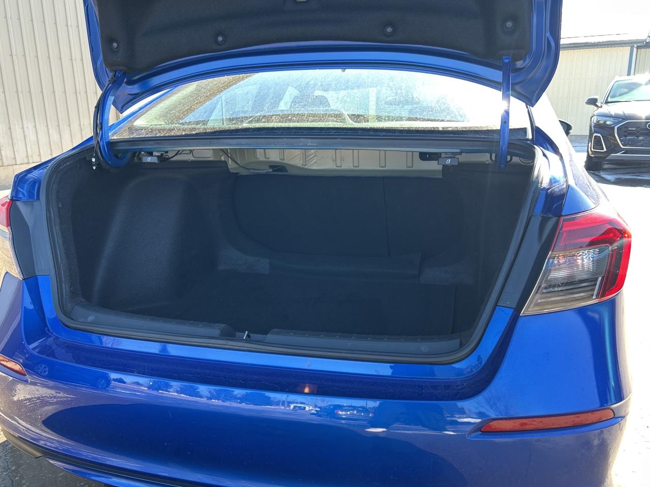 2022 Honda Civic Sedan EX/ROOF/HTD SEATS-WHEEL CALL NAPANEE 613-354-2100 Photo