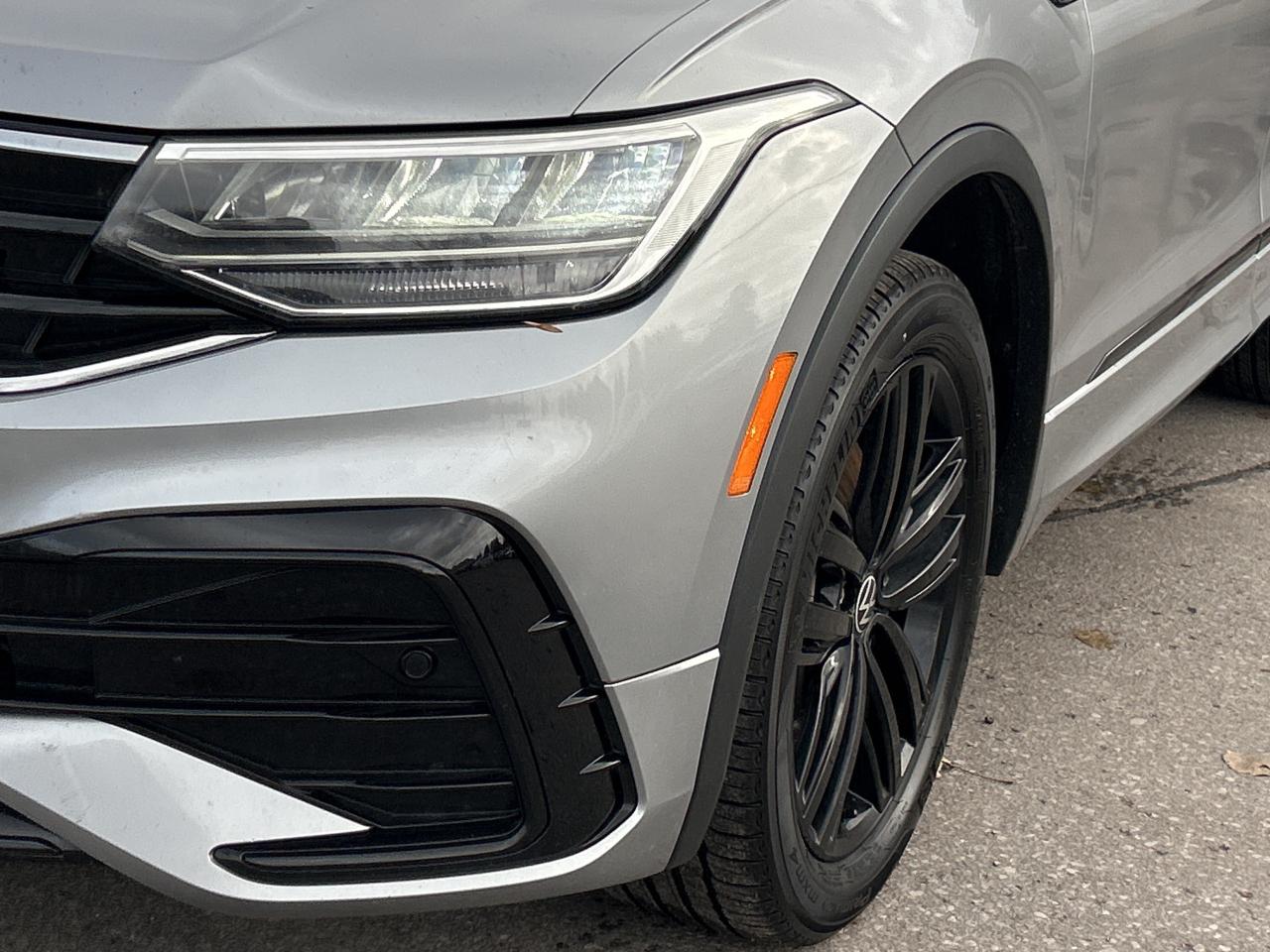 2022 Volkswagen Tiguan Comfortline R-Line Black Edition ** BELLEVILLE** Photo