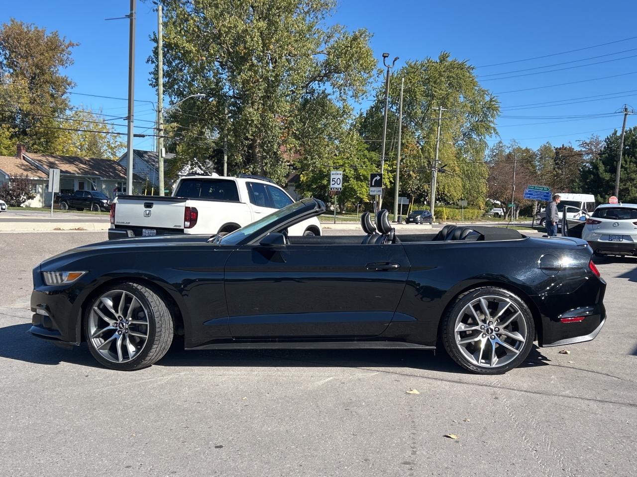 2017 Ford Mustang EcoBoost Premium LEATHER/NAV CALL BELLEVILLE Photo