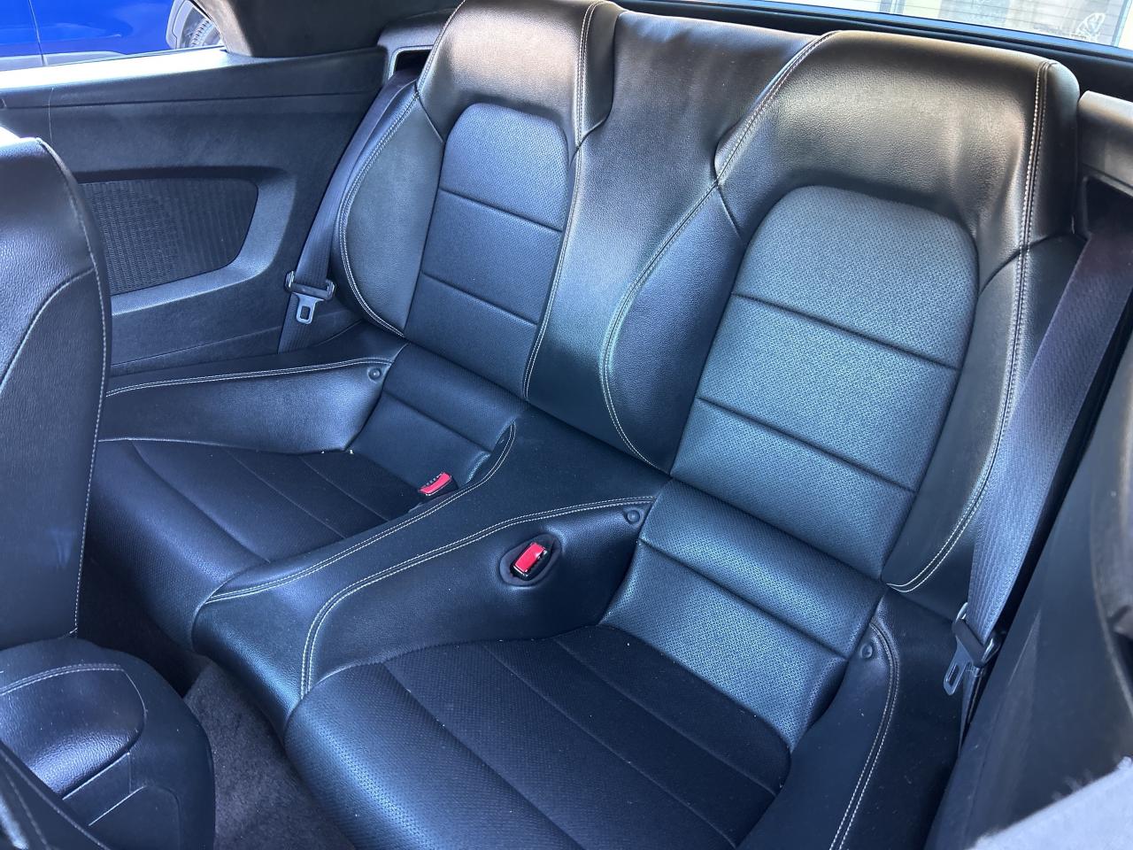 2017 Ford Mustang EcoBoost Premium LEATHER/NAV CALL BELLEVILLE Photo