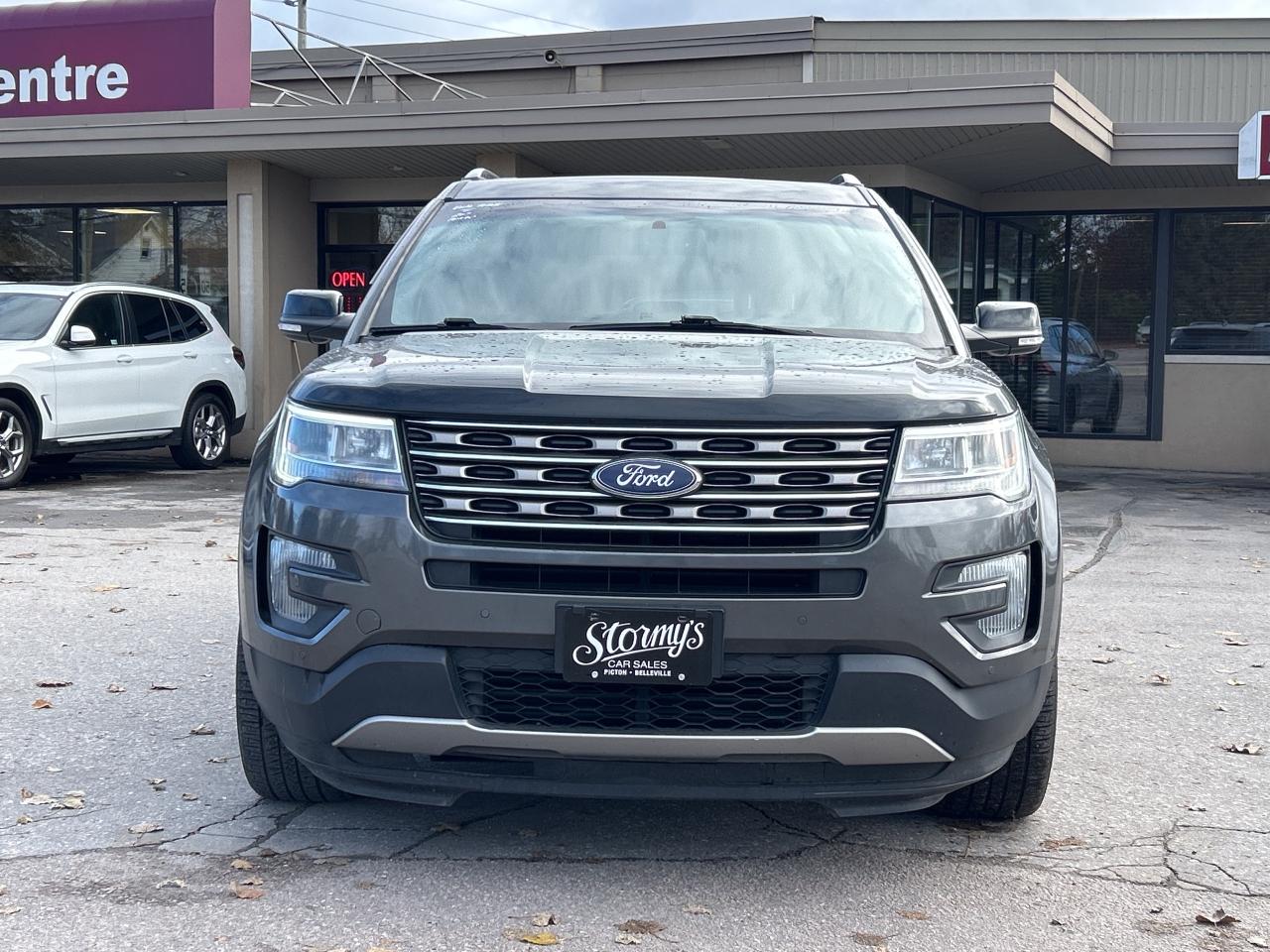 2017 Ford Explorer XLT LEATHER/NAV/PANO ROOF CALL PICTON 181K KM'S Photo