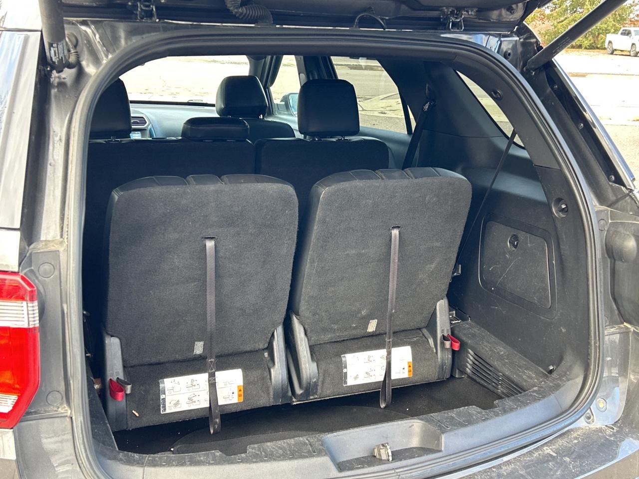 2017 Ford Explorer XLT LEATHER/NAV/PANO ROOF CALL PICTON 181K KM'S Photo