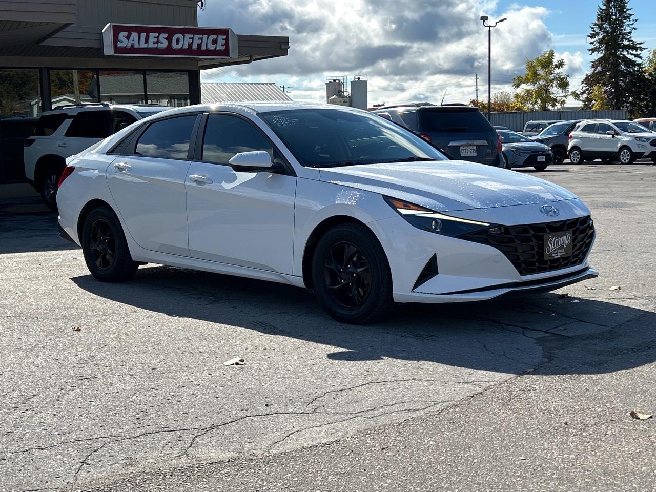 2021 Hyundai Elantra Essential LANE ASSIST/BACKUP CAM CALL PICTON 91K Photo