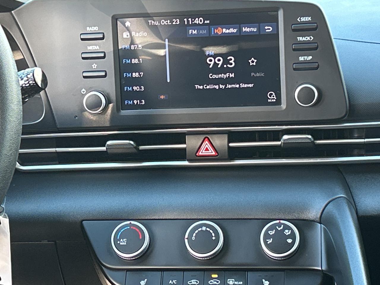 2021 Hyundai Elantra Essential LANE ASSIST/BACKUP CAM CALL PICTON 91K Photo