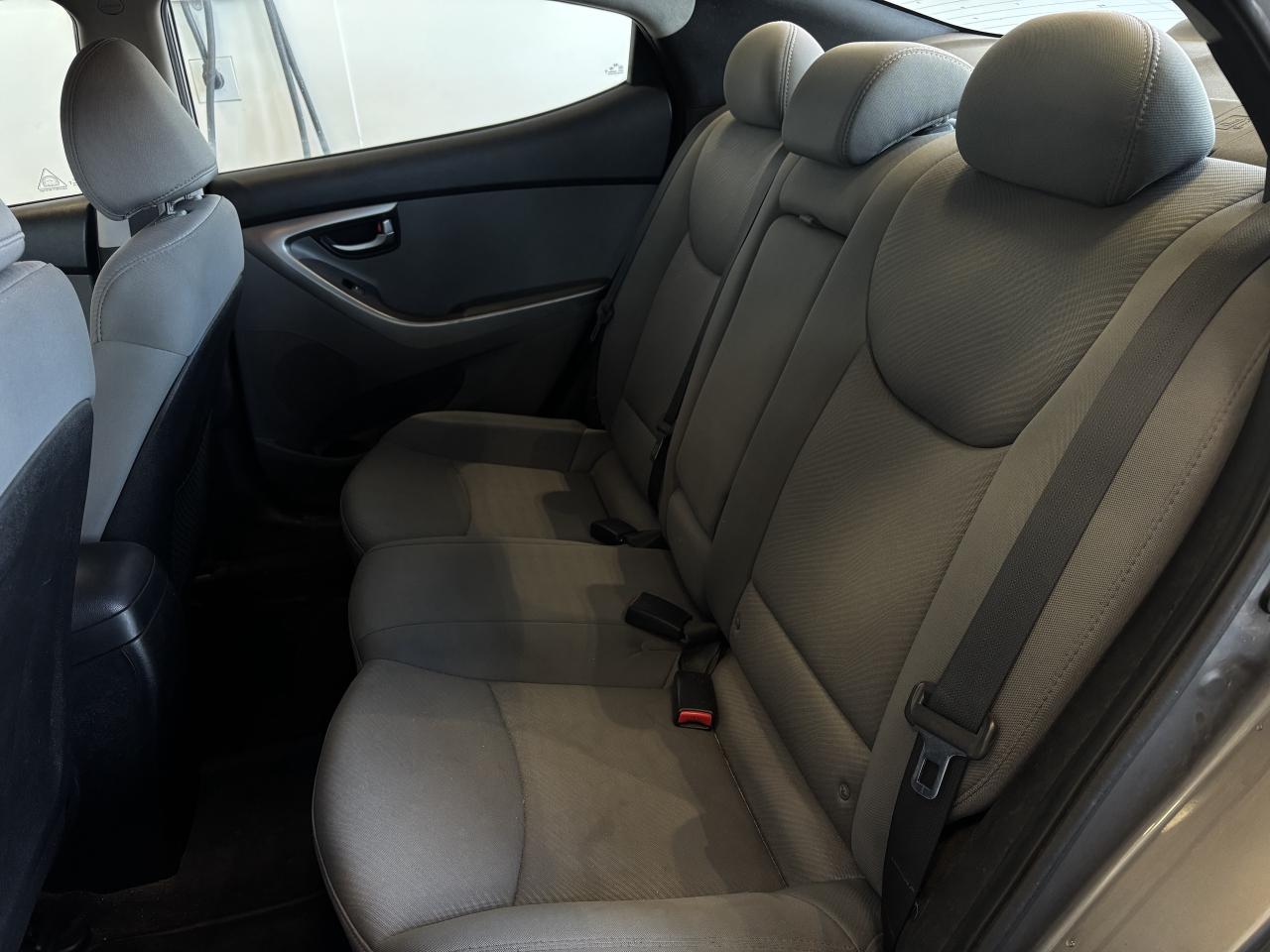 2012 Hyundai Elantra GL   CLEAN CARFAX   MANUAL   SOLD ASIS   BLUETOOTH Photo