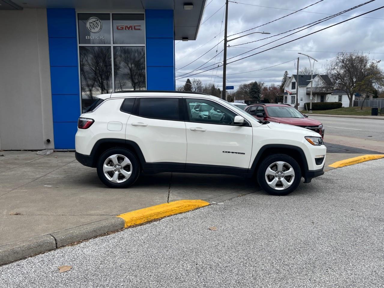 2021 Jeep Compass NORTH LOCAL TRADE FOUR WHEEL FUN! Photo3