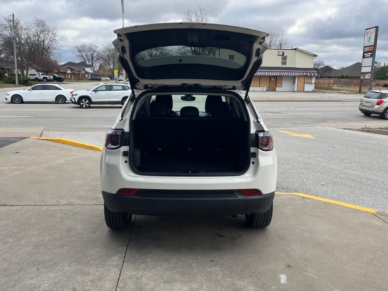 2021 Jeep Compass NORTH LOCAL TRADE FOUR WHEEL FUN! Photo