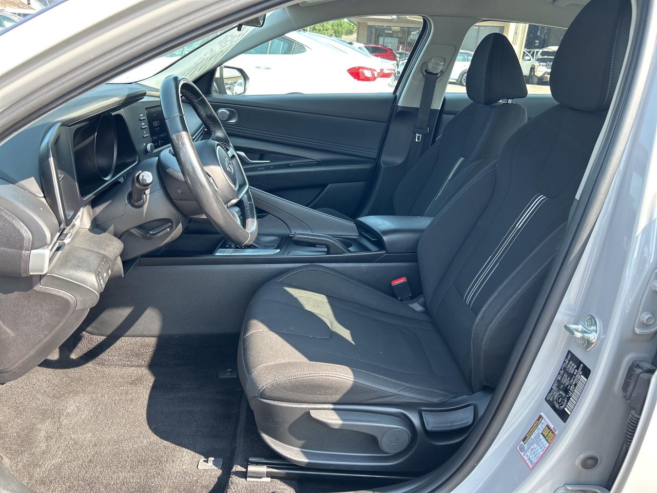 2022 Hyundai Elantra Preferred APPLE CARPLAY/ANDROID AUTO  CALL PICTON Photo