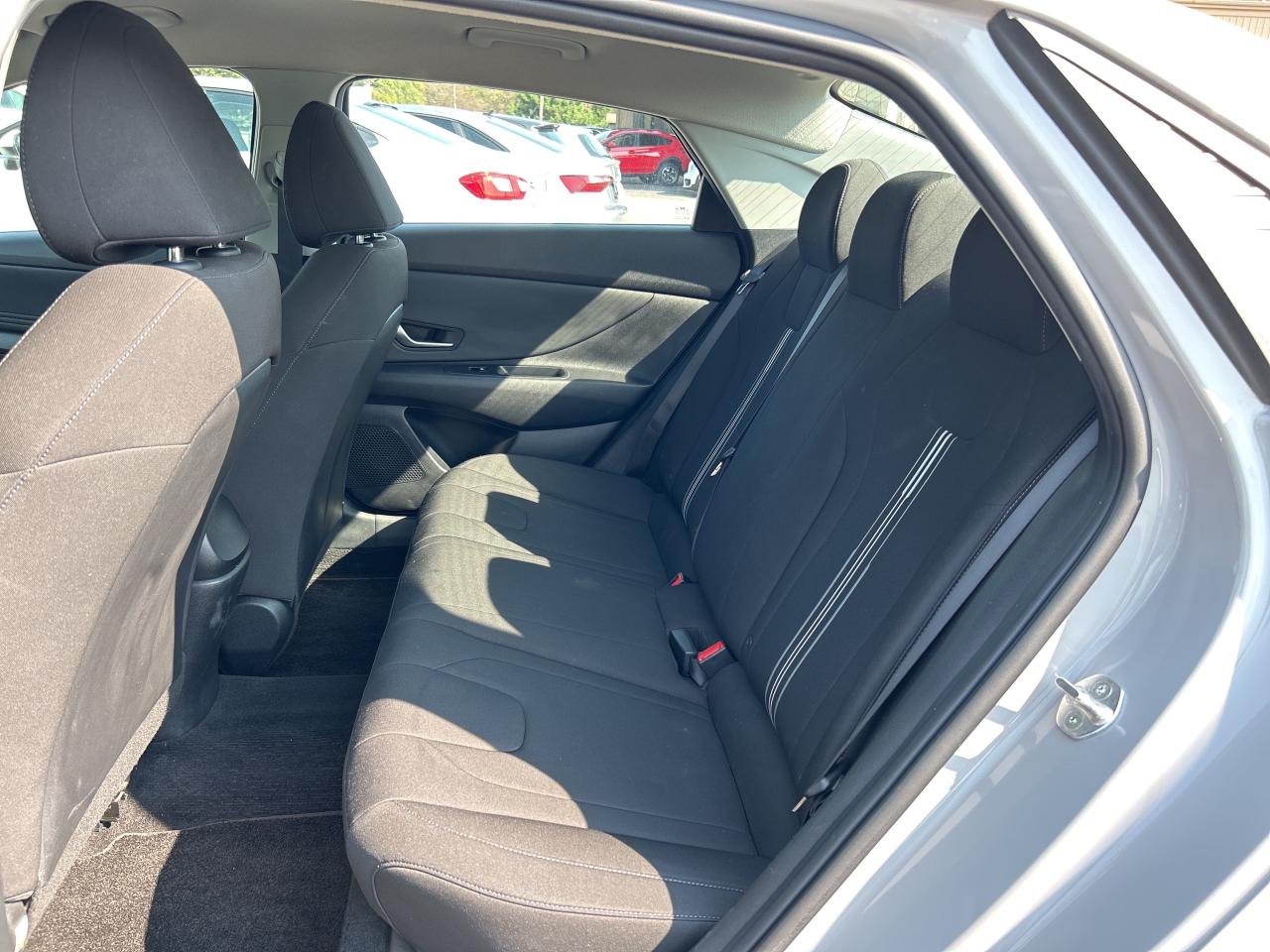 2022 Hyundai Elantra Preferred APPLE CARPLAY/ANDROID AUTO  CALL PICTON Photo