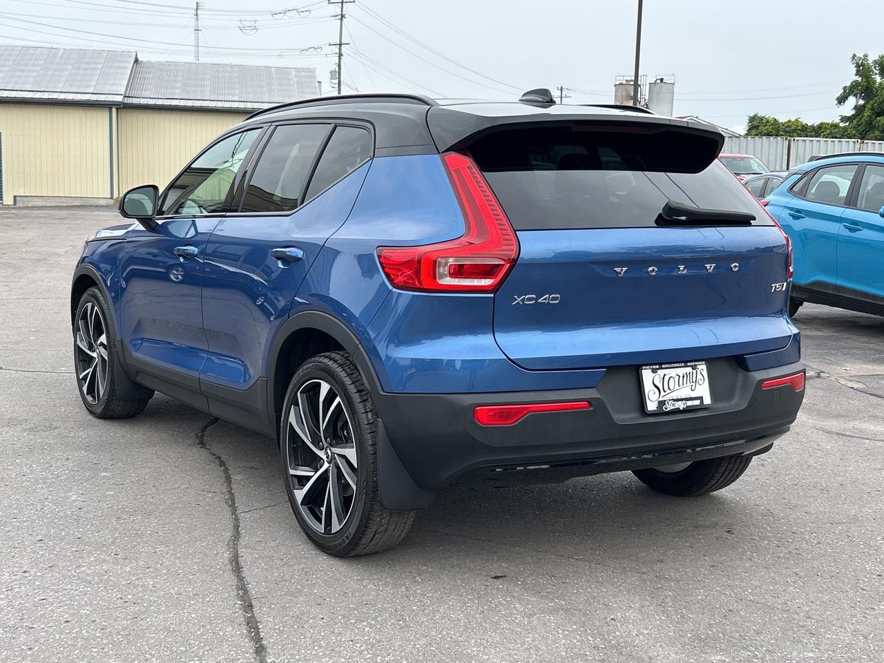 2021 Volvo XC40 R-Design NAV/PANO ROOF **CALL 613-961-8848 Photo