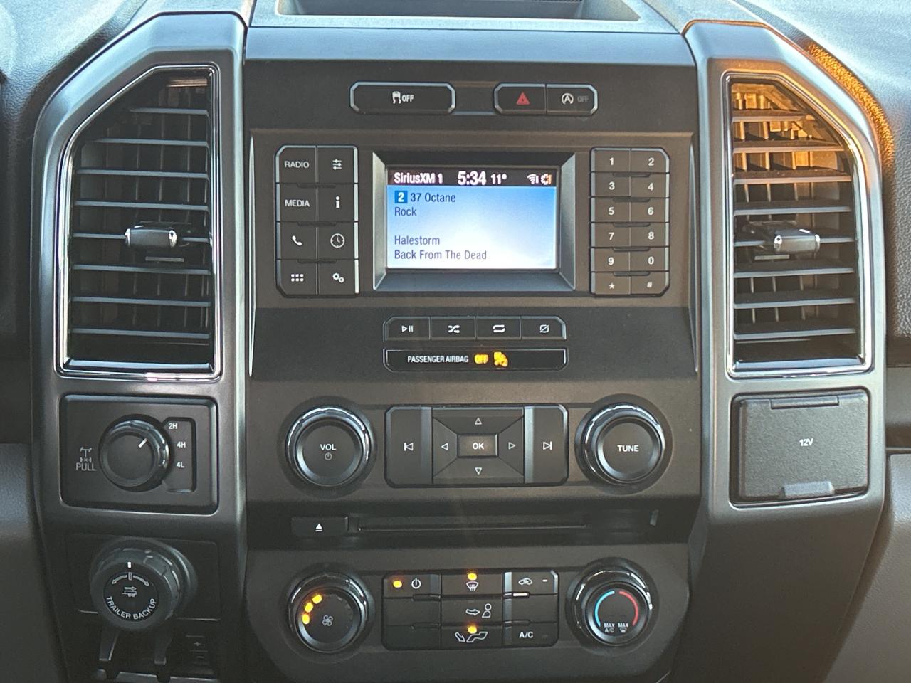 2018 Ford F-150 XTR 3.5L ECOBOOST 4x4 CALL NAPANEE 613-354-2100 Photo