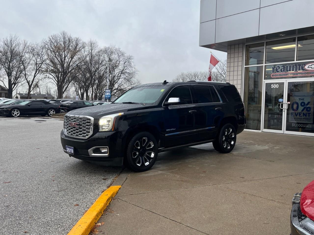 2019 GMC Yukon DENALI LOADED LOCAL TRADE Photo0