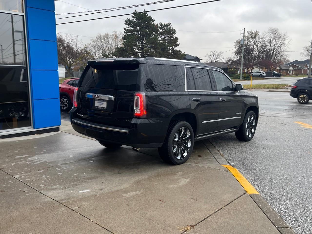 2019 GMC Yukon DENALI LOADED LOCAL TRADE Photo4