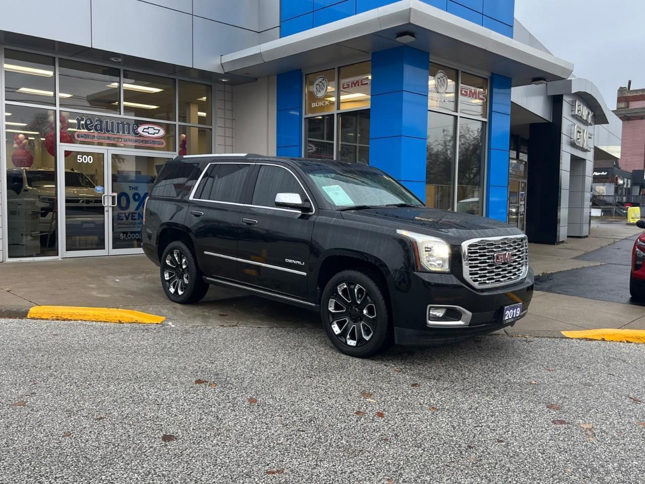 2019 GMC Yukon DENALI LOADED LOCAL TRADE Photo