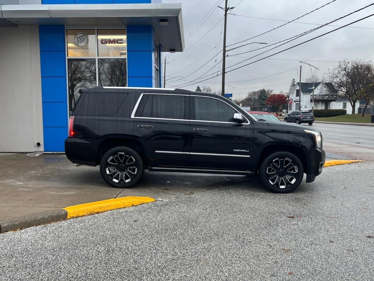 2019 GMC Yukon DENALI LOADED LOCAL TRADE Photo