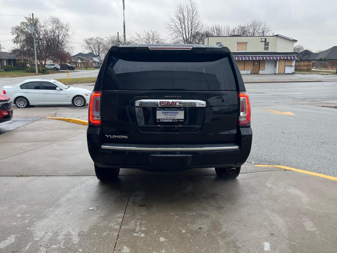 2019 GMC Yukon DENALI LOADED LOCAL TRADE Photo