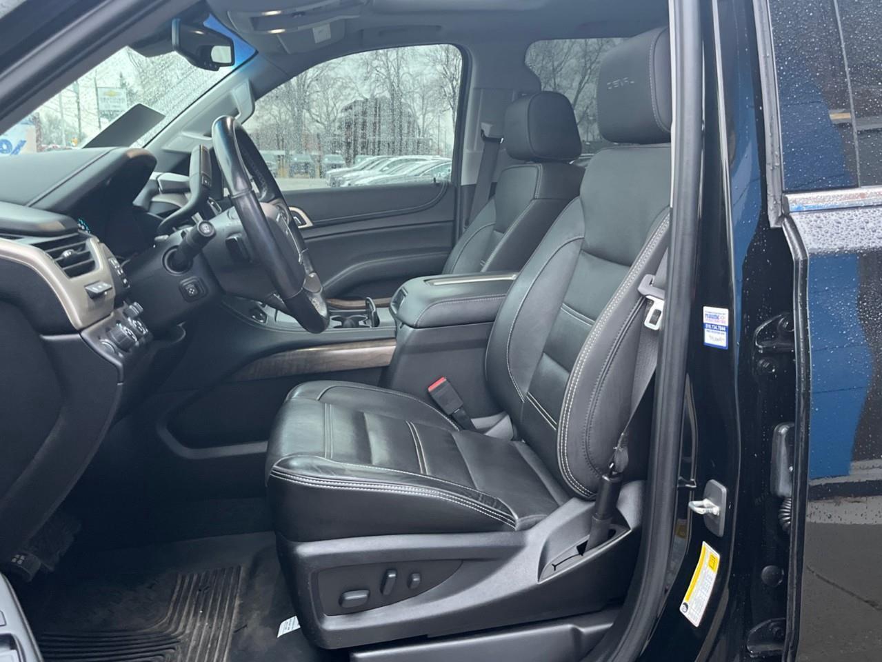 2019 GMC Yukon DENALI LOADED LOCAL TRADE Photo