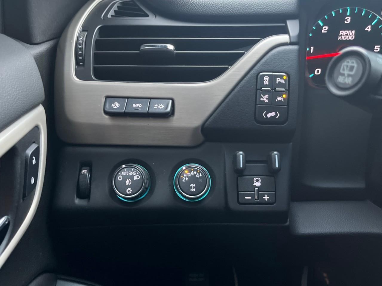 2019 GMC Yukon DENALI LOADED LOCAL TRADE Photo