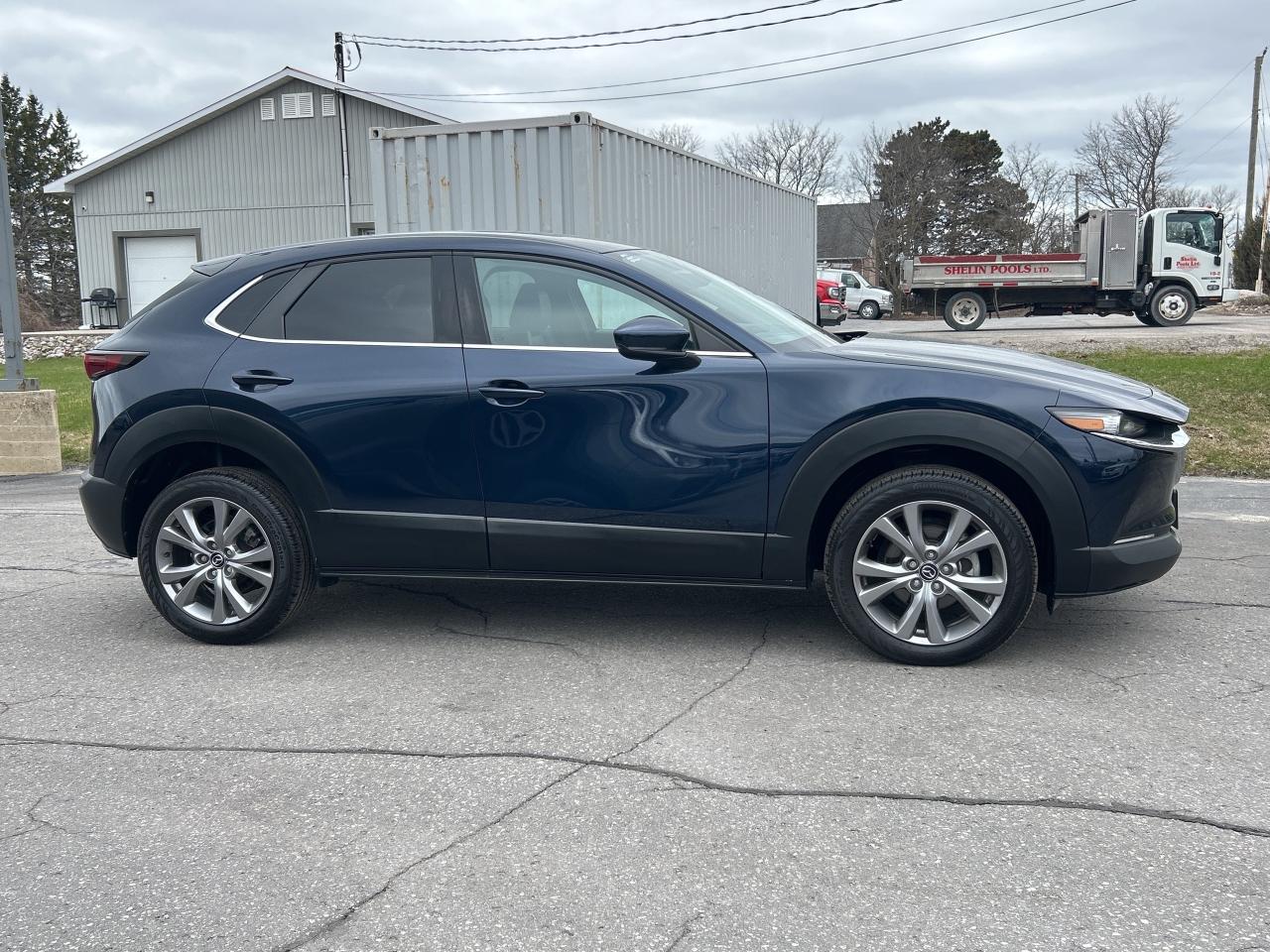 2021 Mazda CX-30 GS AWD/SUNROOF/H.LEATHER  **CALL 613-961-8848 Photo