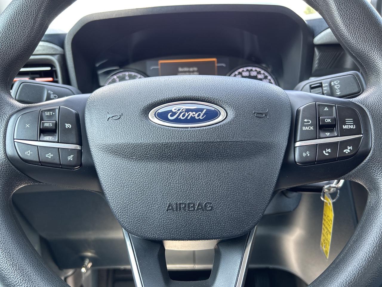 2023 Ford Maverick FX4 4x4 CALL NAPANEE 613-354-2100 Photo