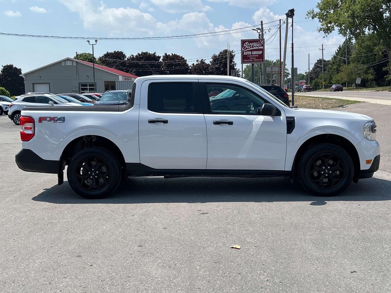 2023 Ford Maverick FX4 4x4 CALL NAPANEE 613-354-2100 Photo