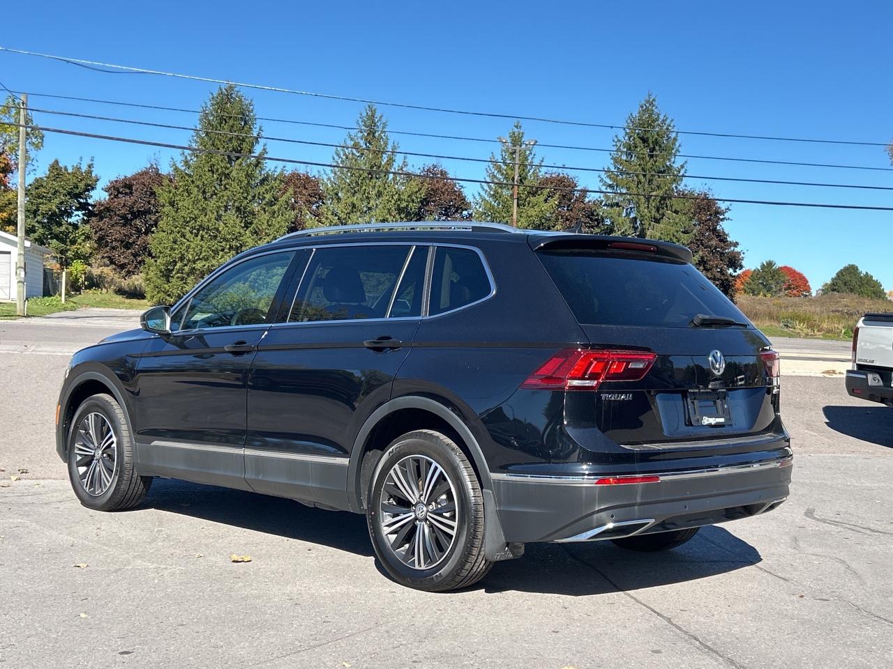 2020 Volkswagen Tiguan Highline LEATHER/AWD/NAV/PANO ROOF CALL PICTON Photo2