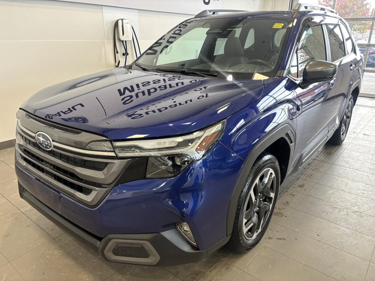 2025 Subaru Forester LIMITED   DEALER DEMO   CLEAN CARFAX  NAVI SUNROOF Photo2