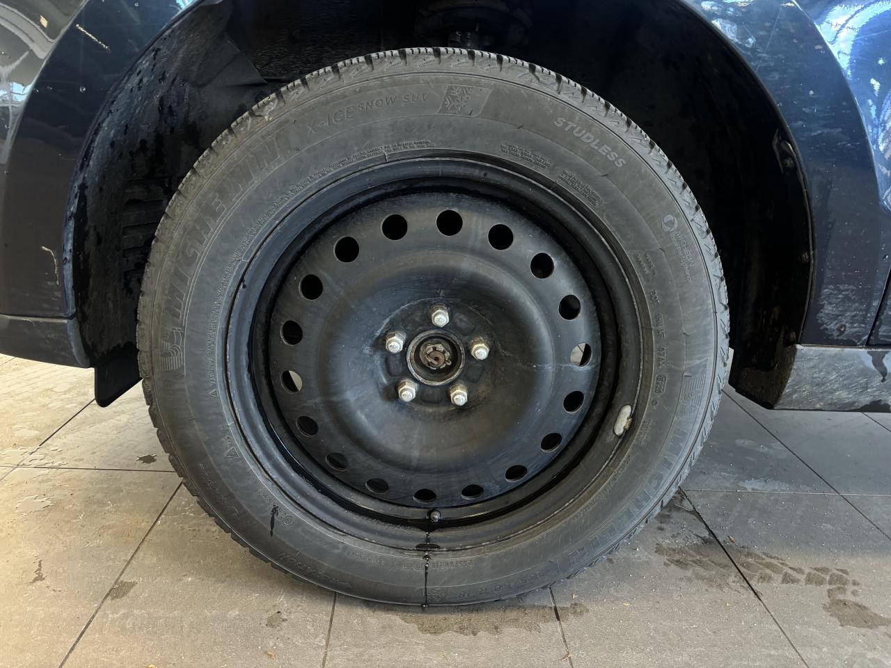 2010 Hyundai Santa Fe LIMITED   CLEAN CARFAX  SOLD ASIS LEATHER  SUNROOF Photo