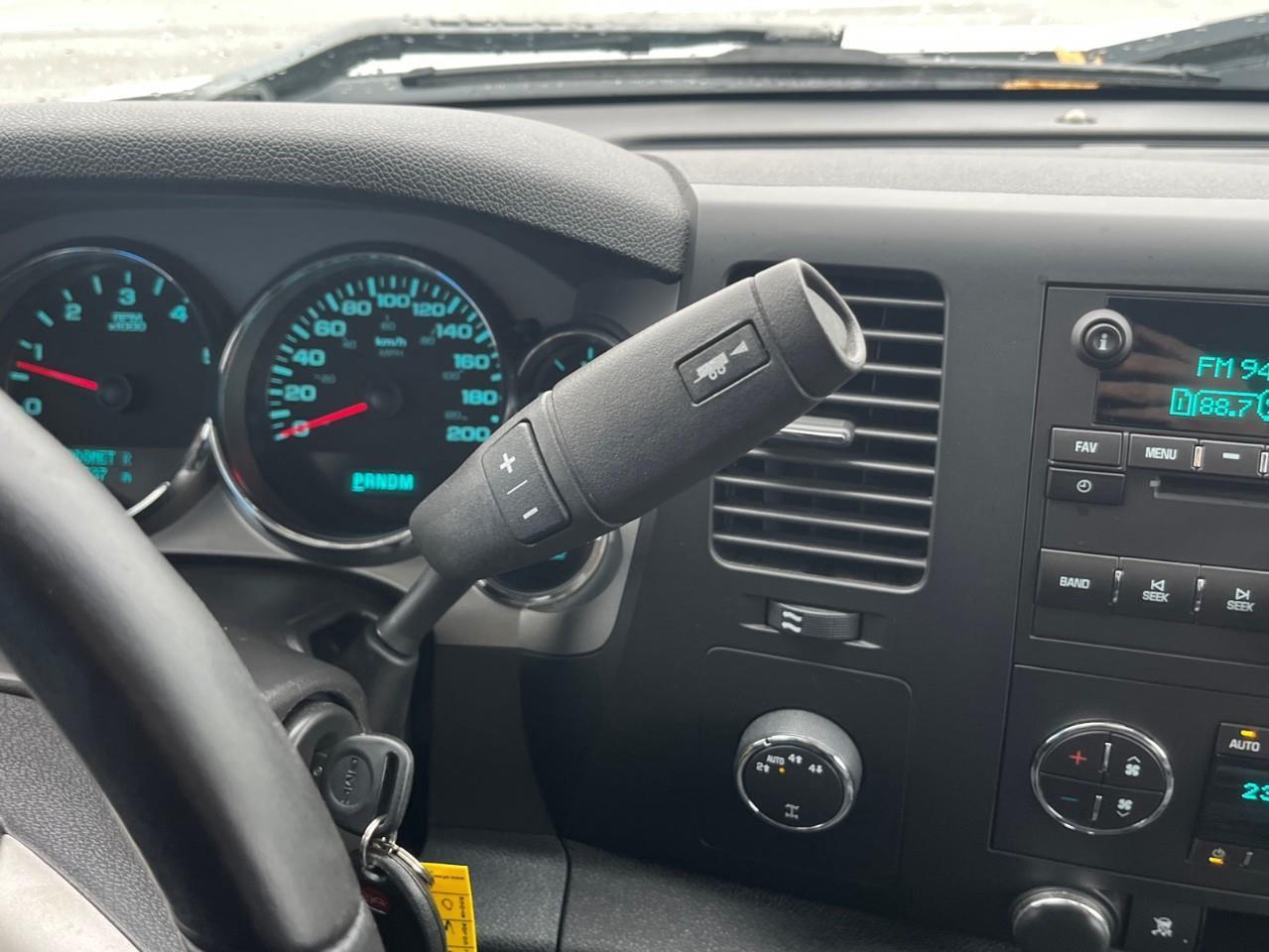 2009 GMC Sierra 1500 SLE 4WD CREW CAB TIME CAPSULE Photo