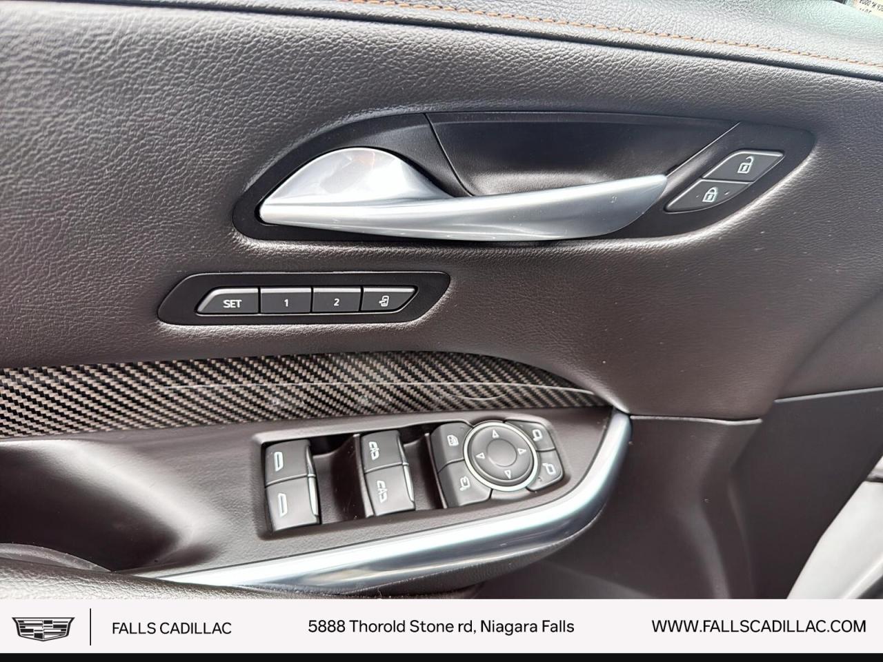 2021 Cadillac XT4 Sport PANO ROOF,NAV,20'S Photo