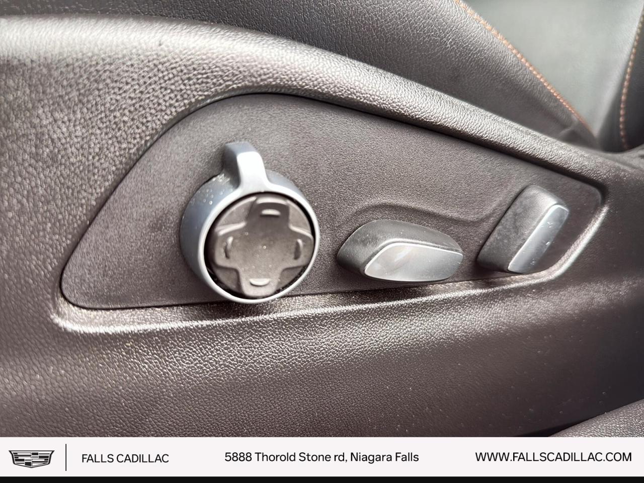 2021 Cadillac XT4 Sport PANO ROOF,NAV,20'S Photo