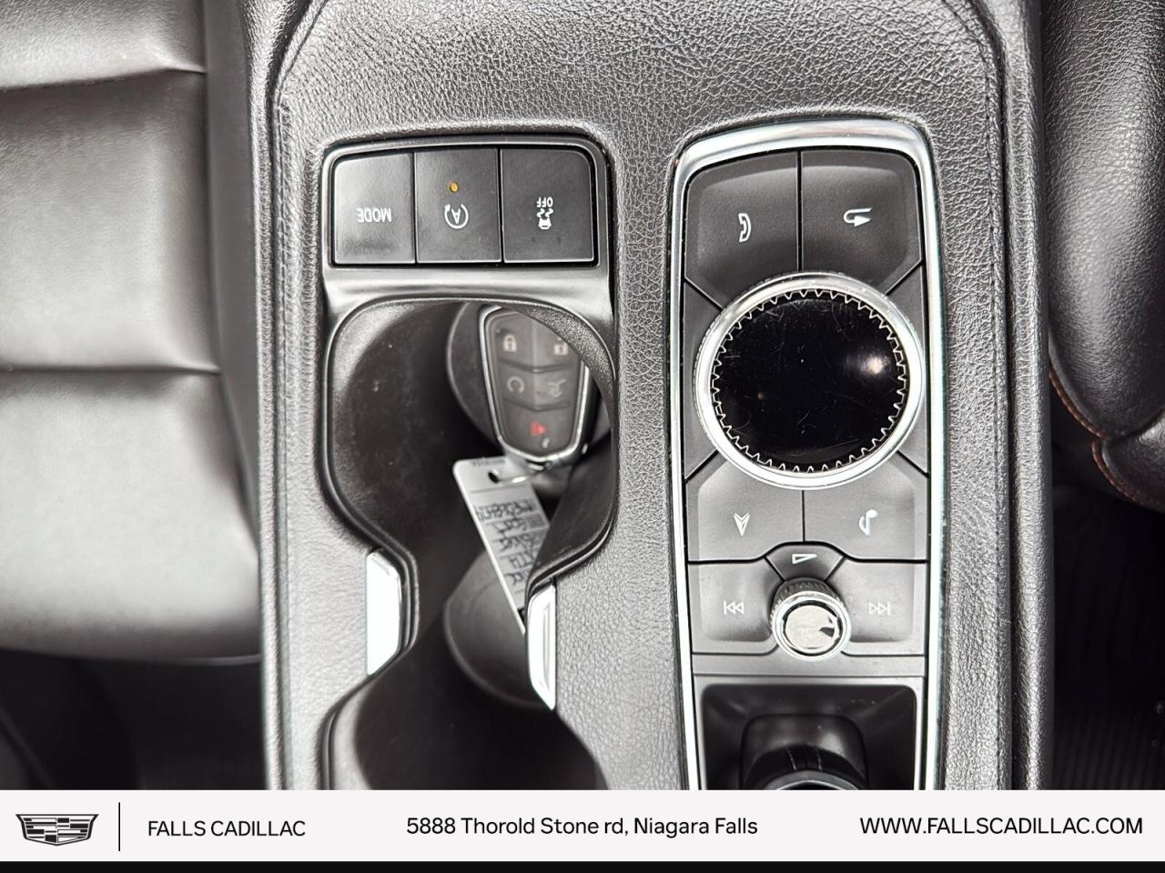 2021 Cadillac XT4 Sport PANO ROOF,NAV,20'S Photo