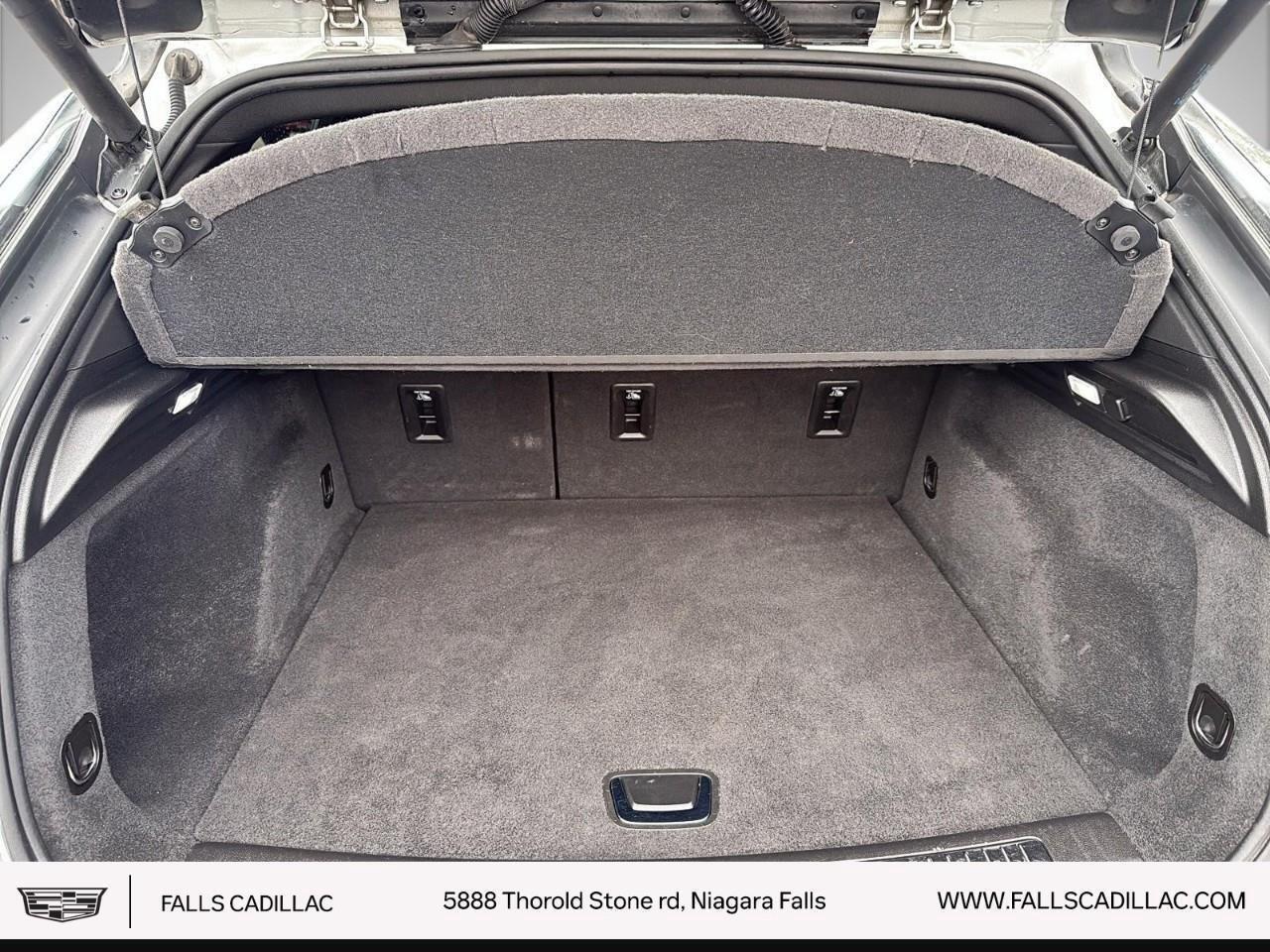 2021 Cadillac XT4 Sport PANO ROOF,NAV,20'S Photo