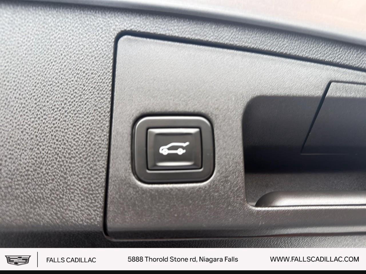 2021 Cadillac XT4 Sport PANO ROOF,NAV,20'S Photo