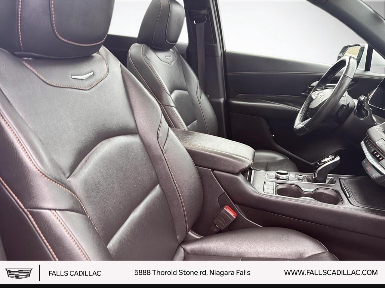 2021 Cadillac XT4 Sport PANO ROOF,NAV,20'S Photo